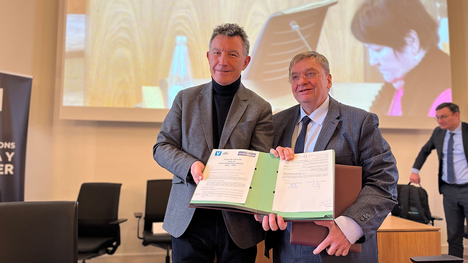 Vosges : le Département et la Région signent un pacte