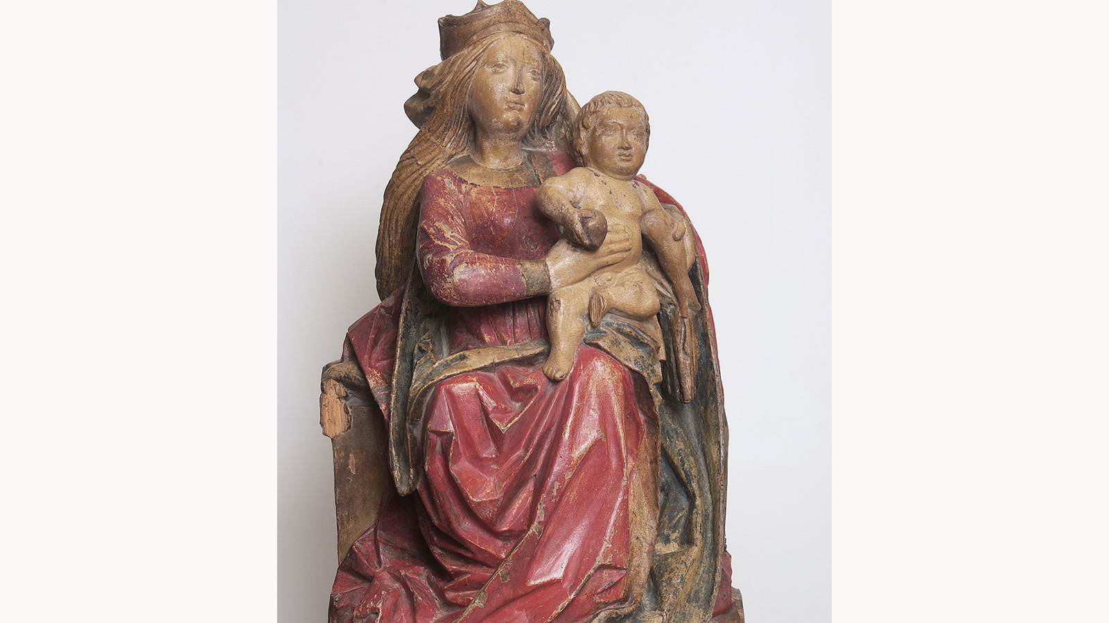 Le rendez-vous du MUDAAC : focus sur une sculpture de La Vierge à l'Enfant